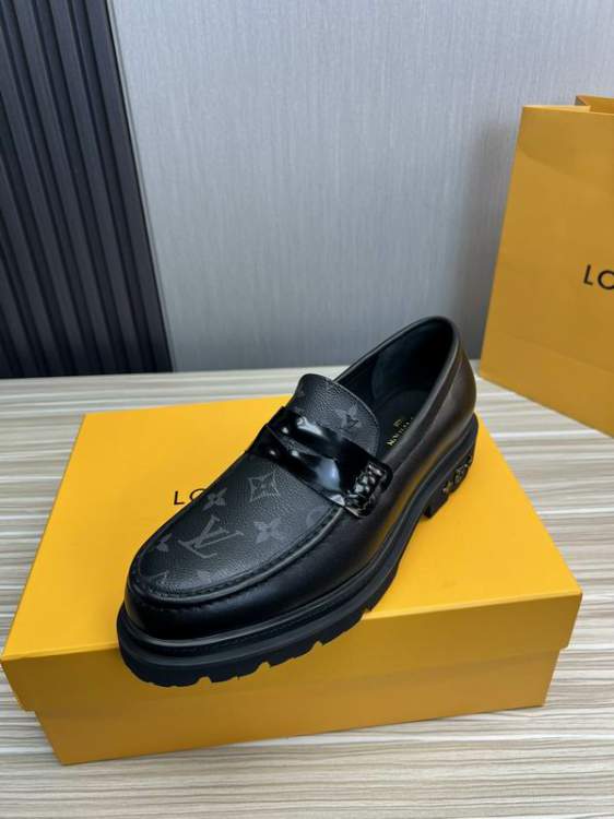Picture of Louis Vuitton Shoes _SKULVsz38-45mnf034514173